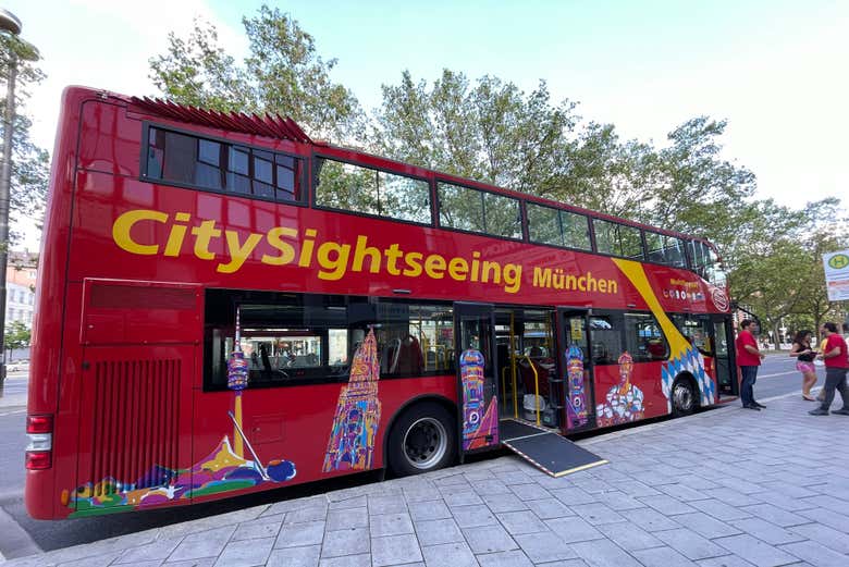 Percorremos a capital da Baviera no ônibus turístico de Munique